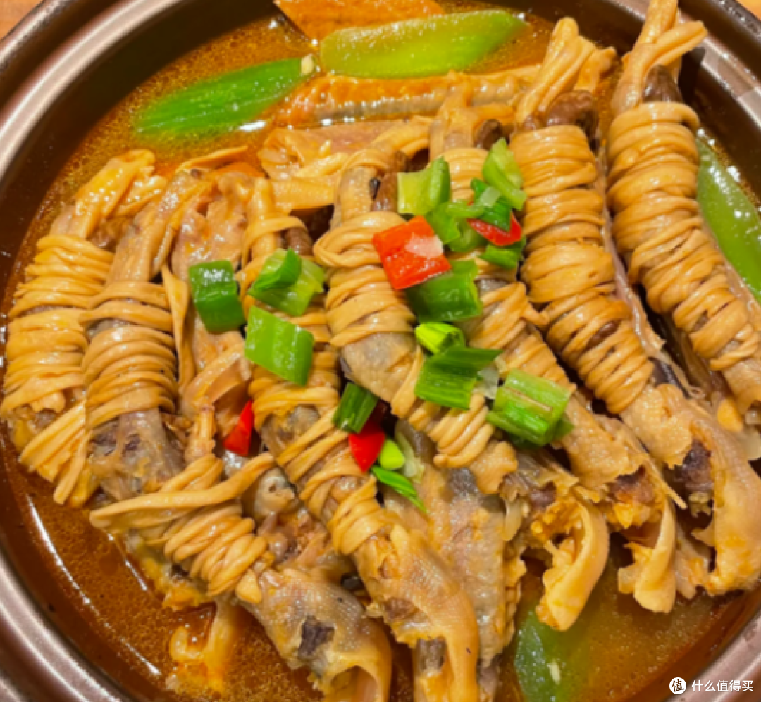 皖南水阳三宝焖煮，腊味交融熬出江南地道锅仔鲜香