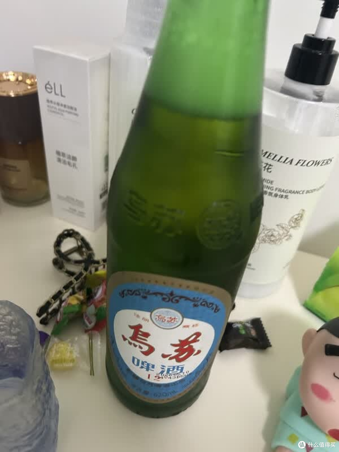冰镇乌苏：打工人下班后的微醺体验