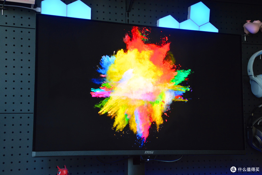 第四代QD-OLED画质天花板,微星MPG 322UR QD-OLED X24流光实测