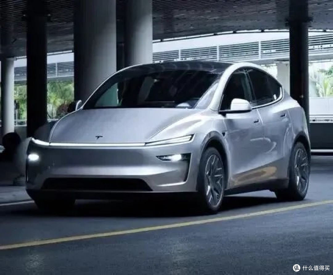 特斯拉Model Y L后轮塌陷引争议