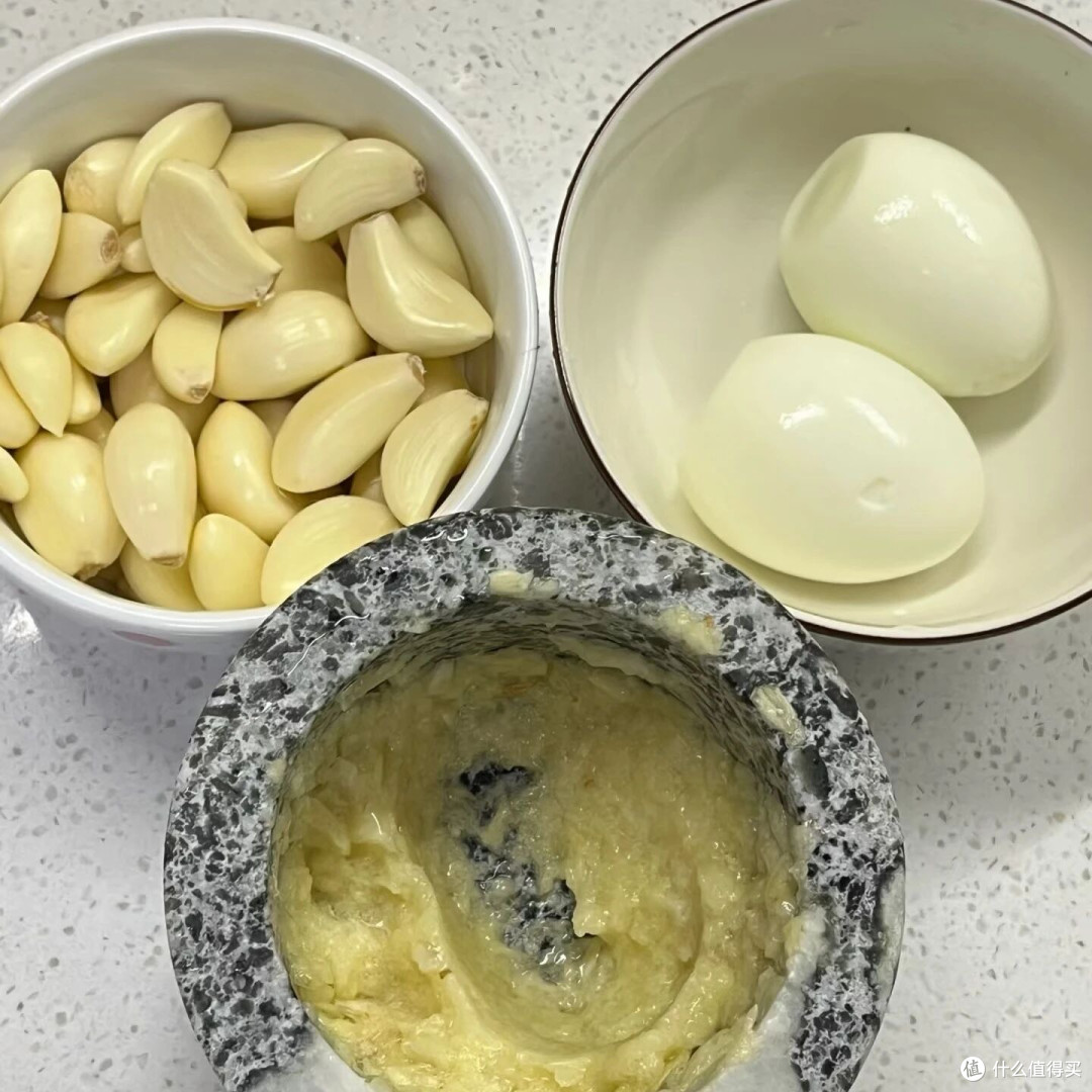 一个鸡蛋两瓣蒜,神仙来了都不换。越吃越容易上瘾的鸡蛋蒜!