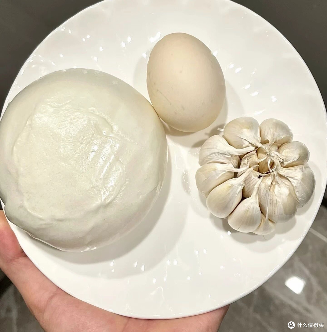 一个鸡蛋两瓣蒜,神仙来了都不换。越吃越容易上瘾的鸡蛋蒜!