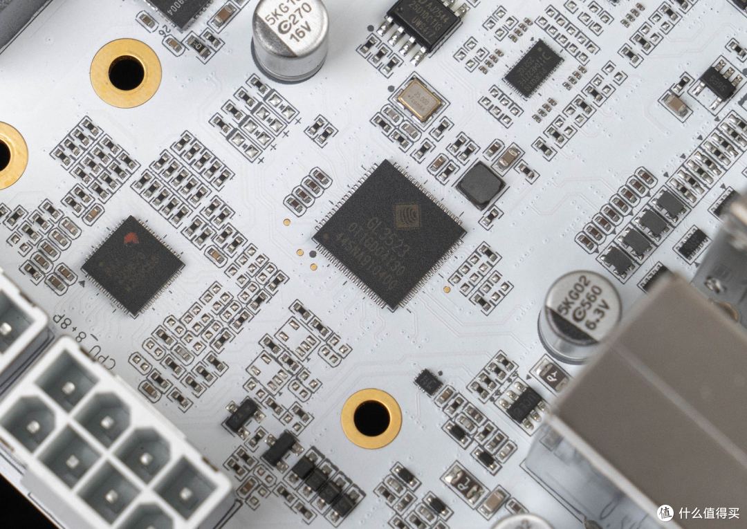 圣白智械,纯粹旗舰:iGame X870E VULCAN W OC V14 主板评测