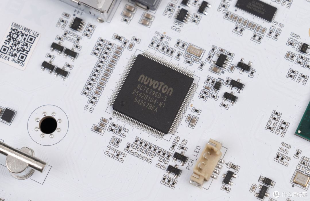 圣白智械,纯粹旗舰:iGame X870E VULCAN W OC V14 主板评测