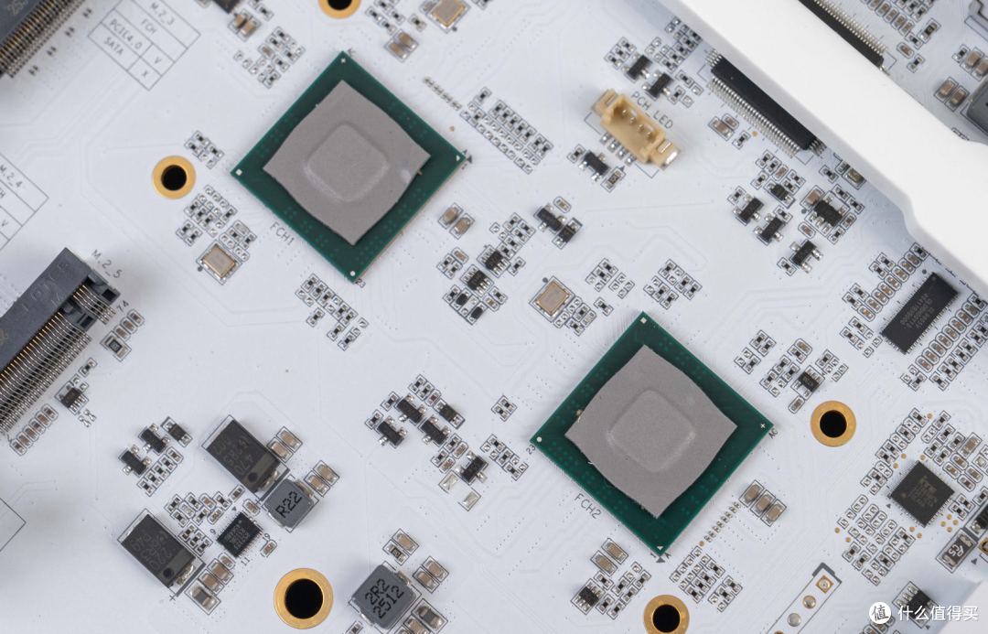 圣白智械,纯粹旗舰:iGame X870E VULCAN W OC V14 主板评测