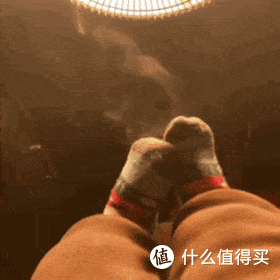 抠完脚再闻一下好爽?别着急否认,这不是你一个人的骚操作