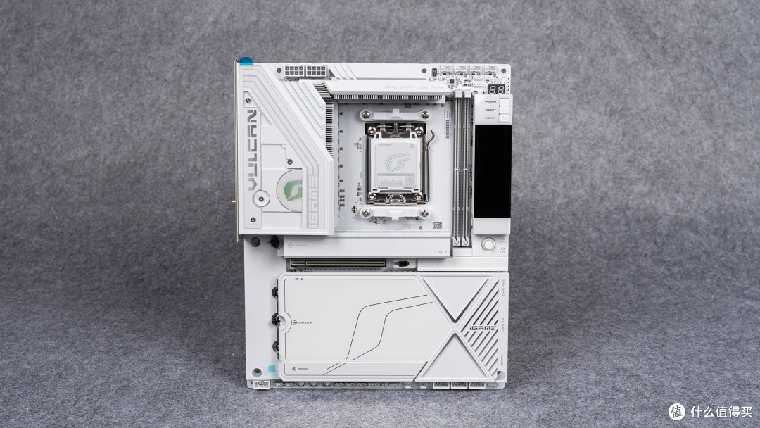 七彩虹X870E白火神评测:新势力进化,用料堆满超频上限再创高度