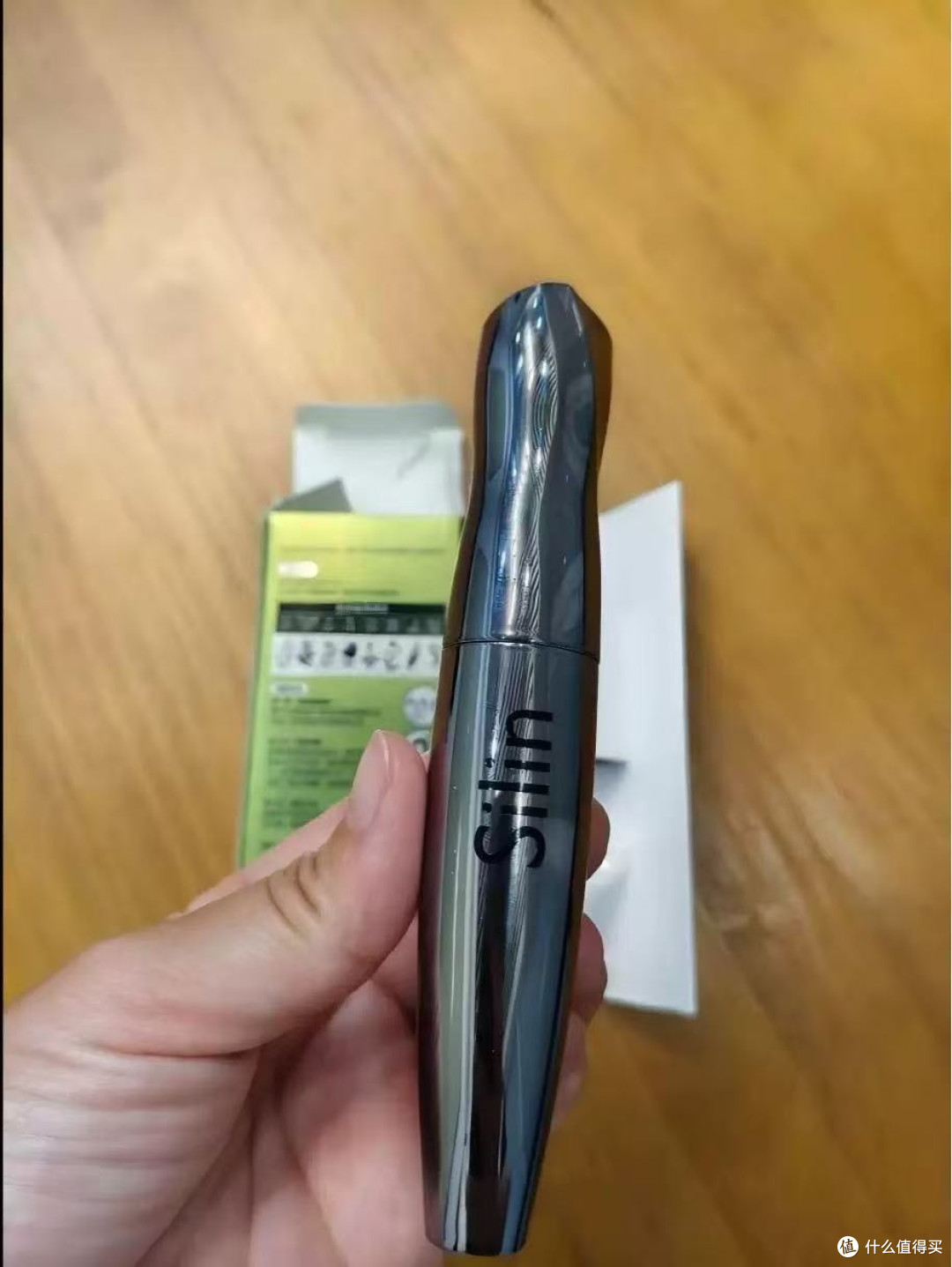临时有场合要出门,这支白发笔三分钟救急