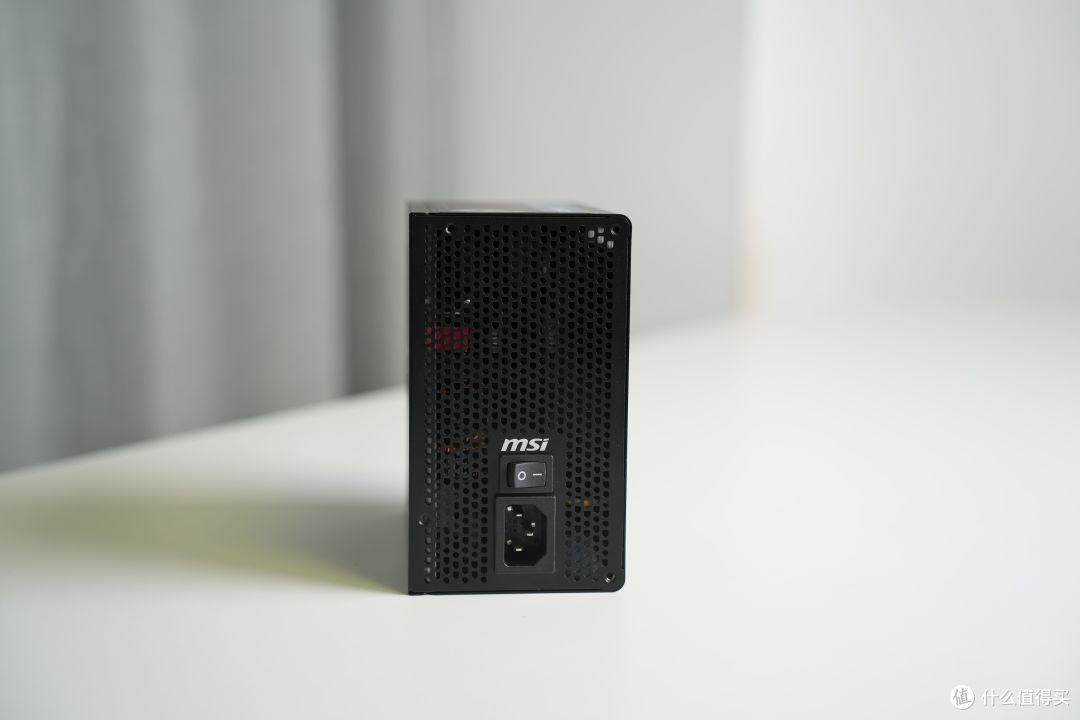 600不到拿下1000W白金全模组，微星 PRO MAX 1000P电源开箱体验
