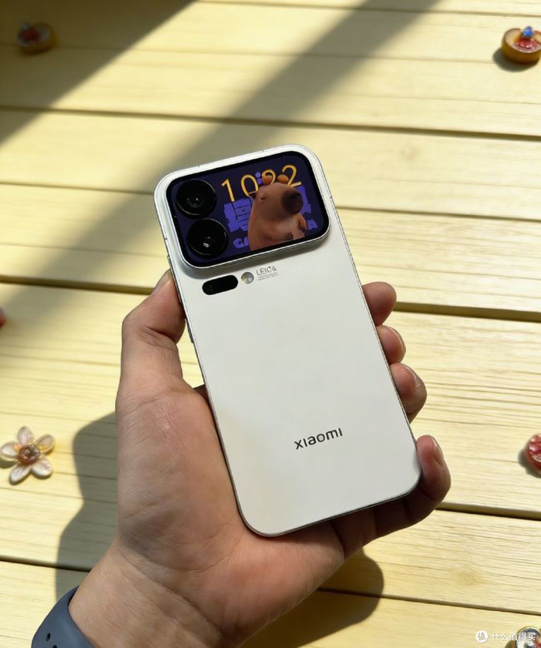 小米18 Pro顶配4999元,比iPhone 18 Pro便宜3000,值不值?