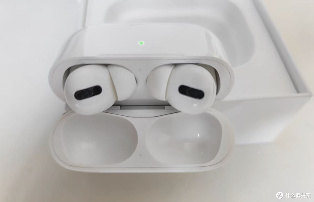 闲鱼大量涌入AirPods Pro，降噪无线耳机，350块体验苹果极致生态