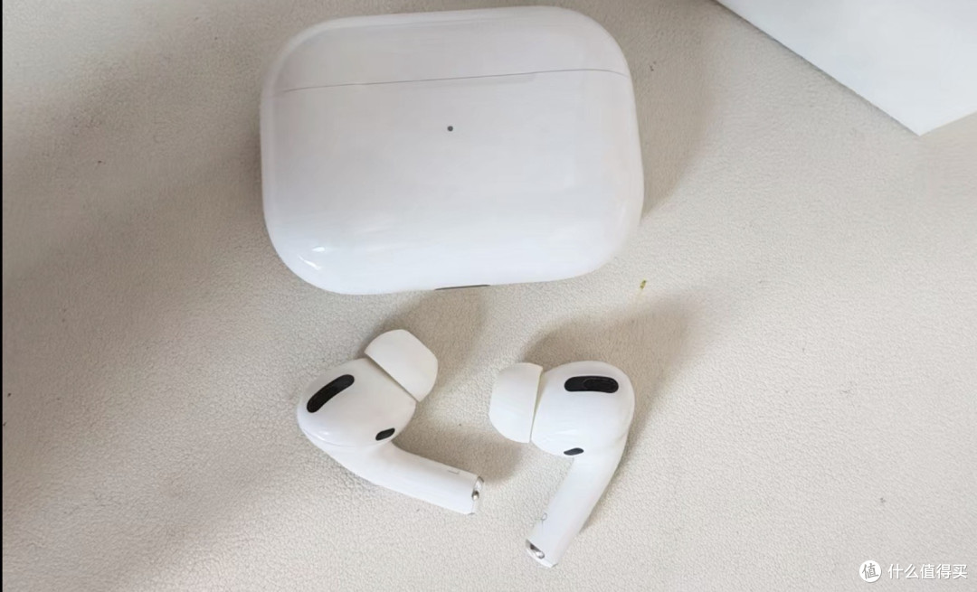 闲鱼大量涌入AirPods Pro，降噪无线耳机，350块体验苹果极致生态