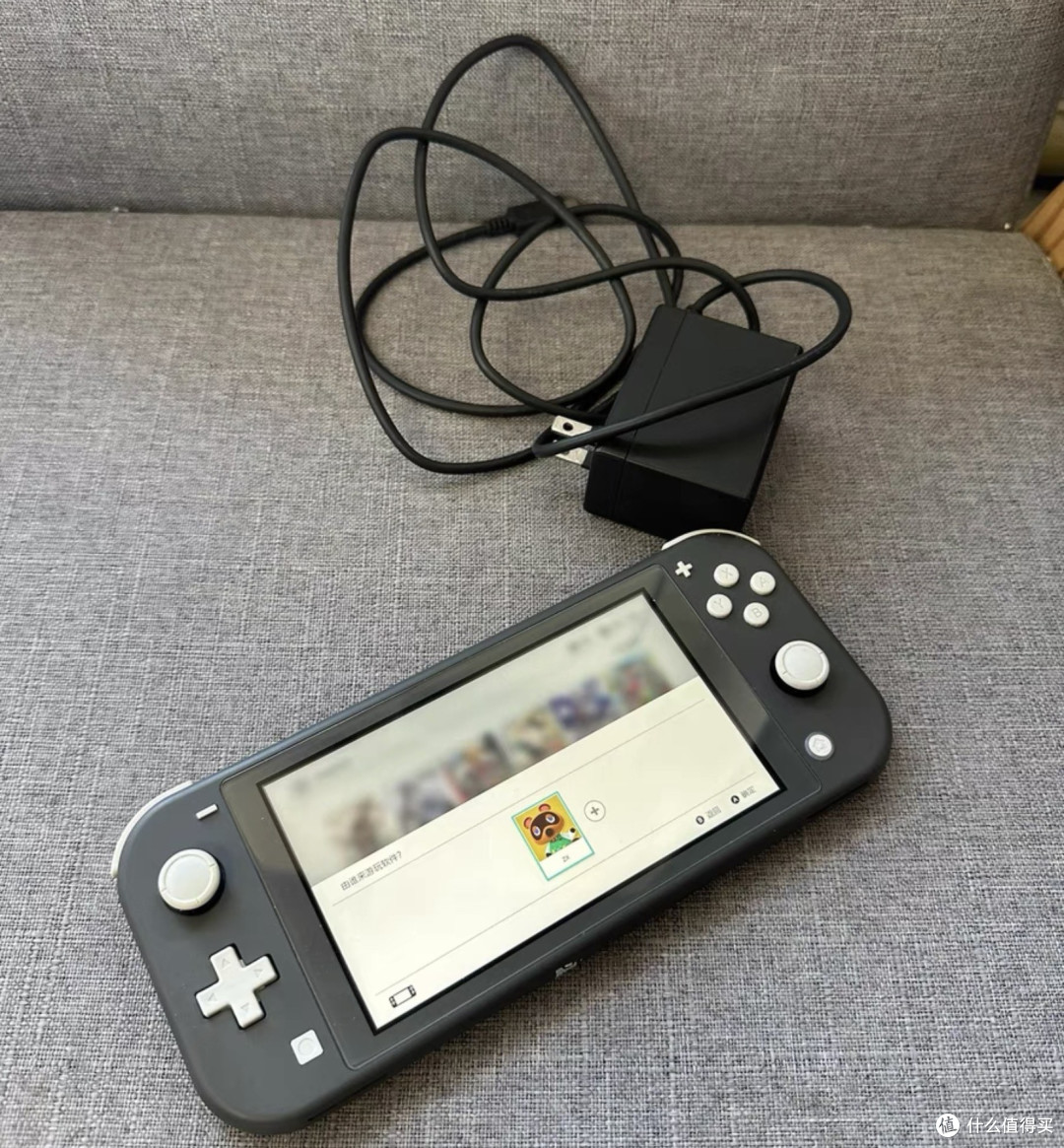 闲鱼惊现Switch Lite,600块掌机5.5英寸,不能接TV反而更受青睐