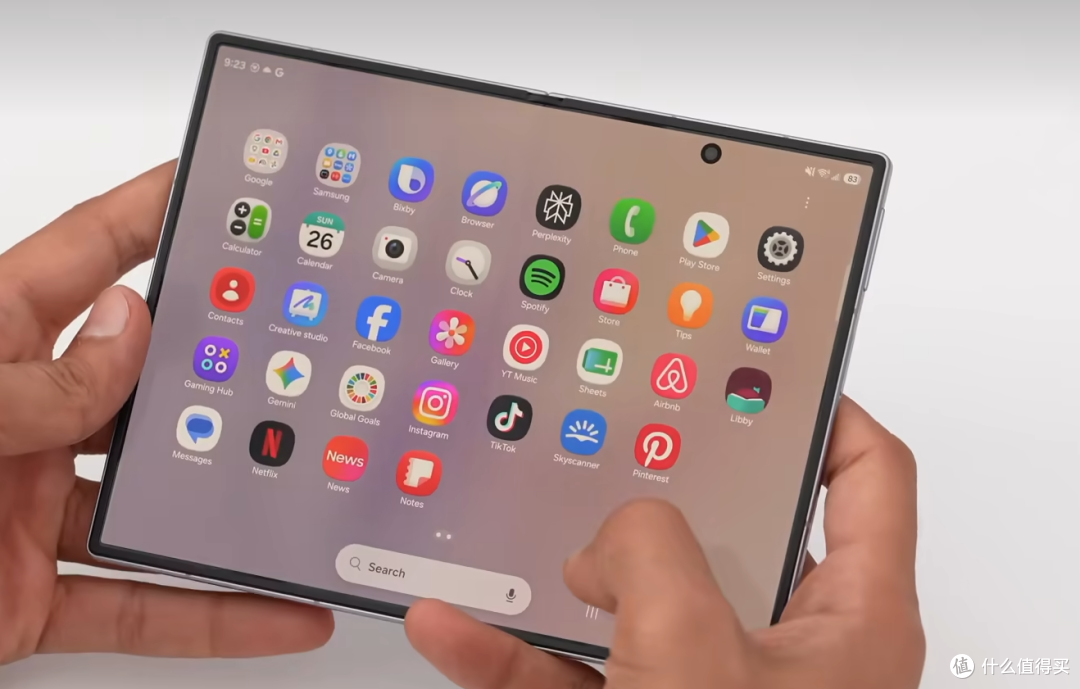 安安验机|iPhone 18 Pro Max与首款折叠屏iPhone Ultra机模曝光