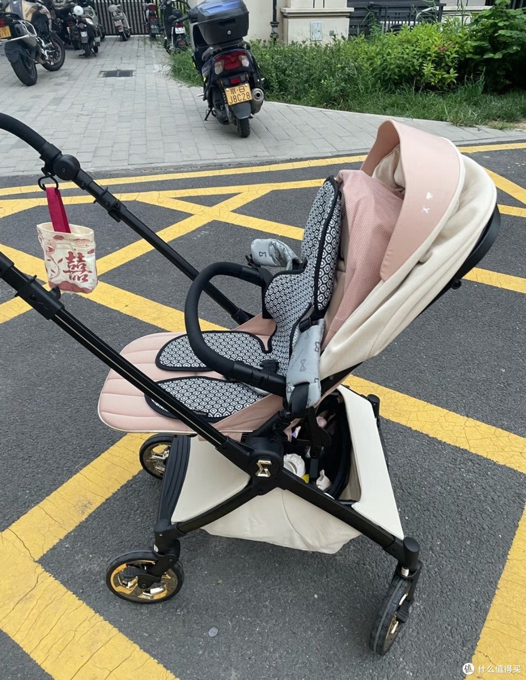 对比四款之后留下,这款DearMom婴儿推车太合心意