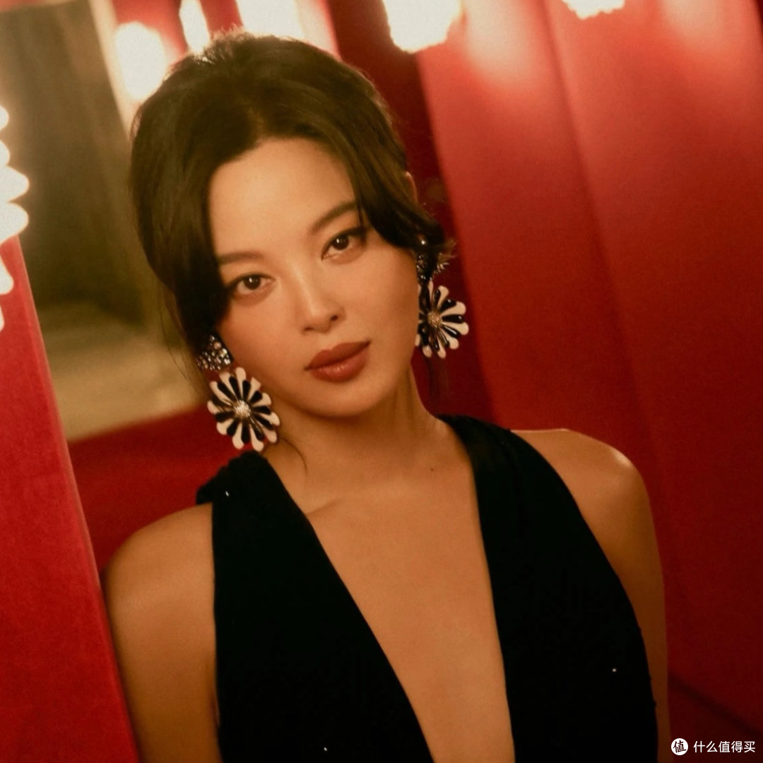 深挖花少好友记!被节目组码住的明星私藏美妆,旅行妆容抄作业