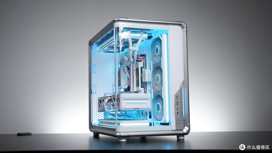 纯白AMD旗舰主板 七彩虹 X870E VULCAN W开箱测试