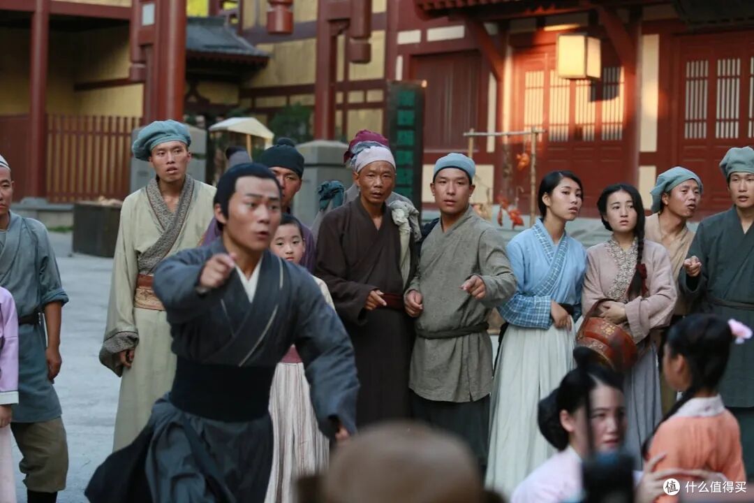 《后西游记》40%涨停：167个群演抢1个通告，AI和真人谁将出局？