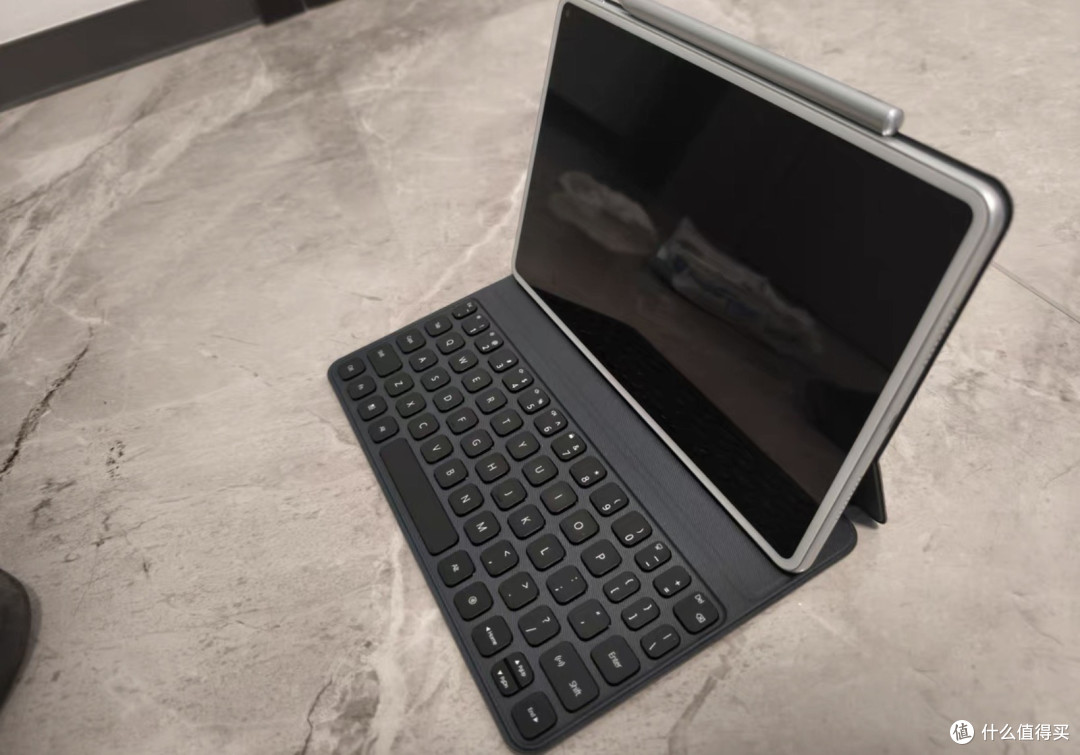 闲鱼950收华为MatePad Pro，2K挖孔屏四扬声器，看剧记笔记两不误