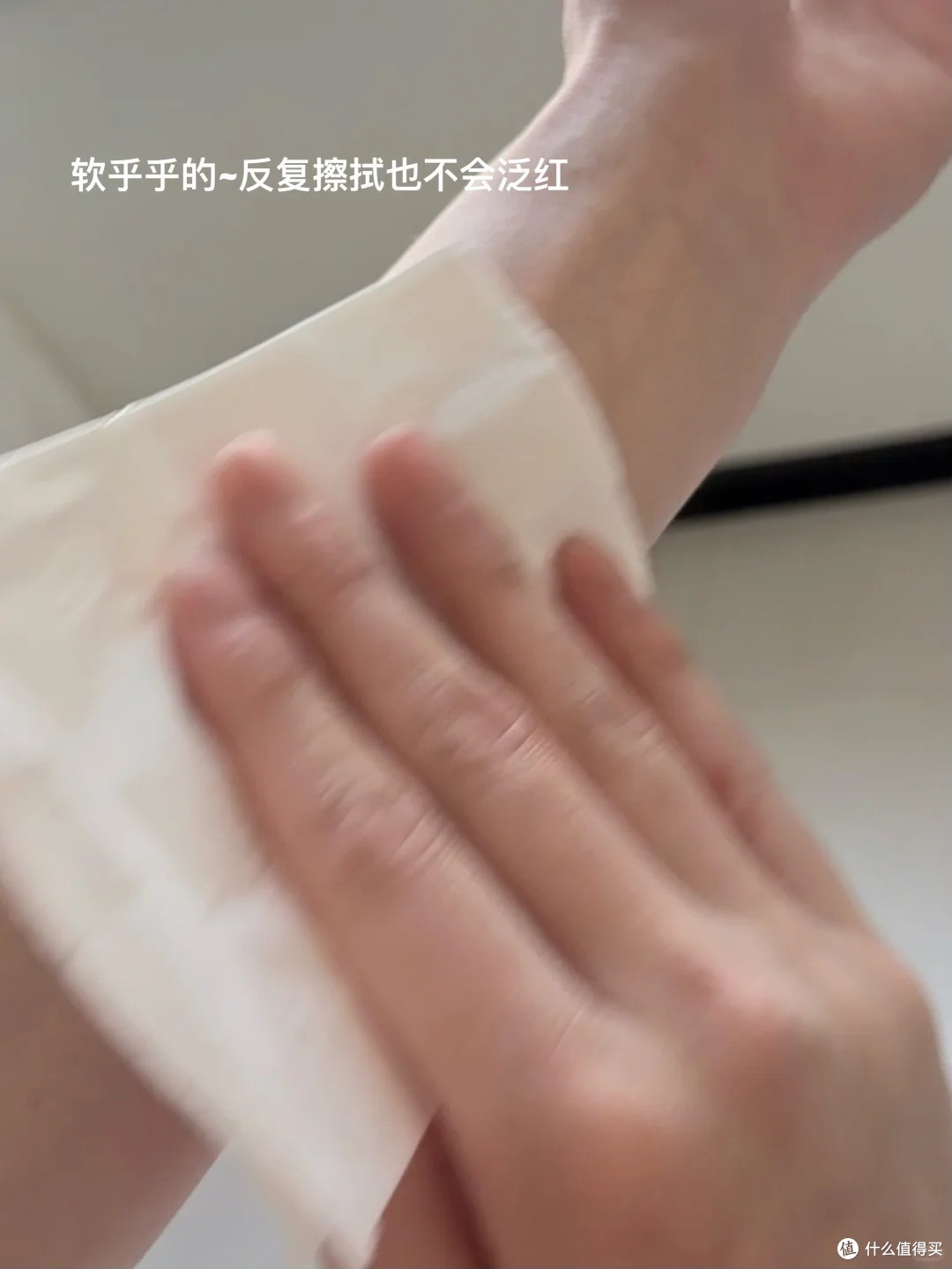 颜值与实力双在线?洁柔油画抽纸实测:是溢价还是真好用