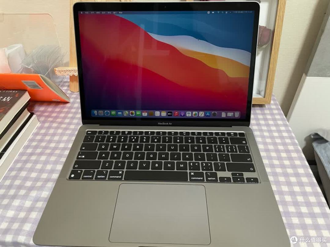 Apple MacBook Air 13.3 8核M1芯片版