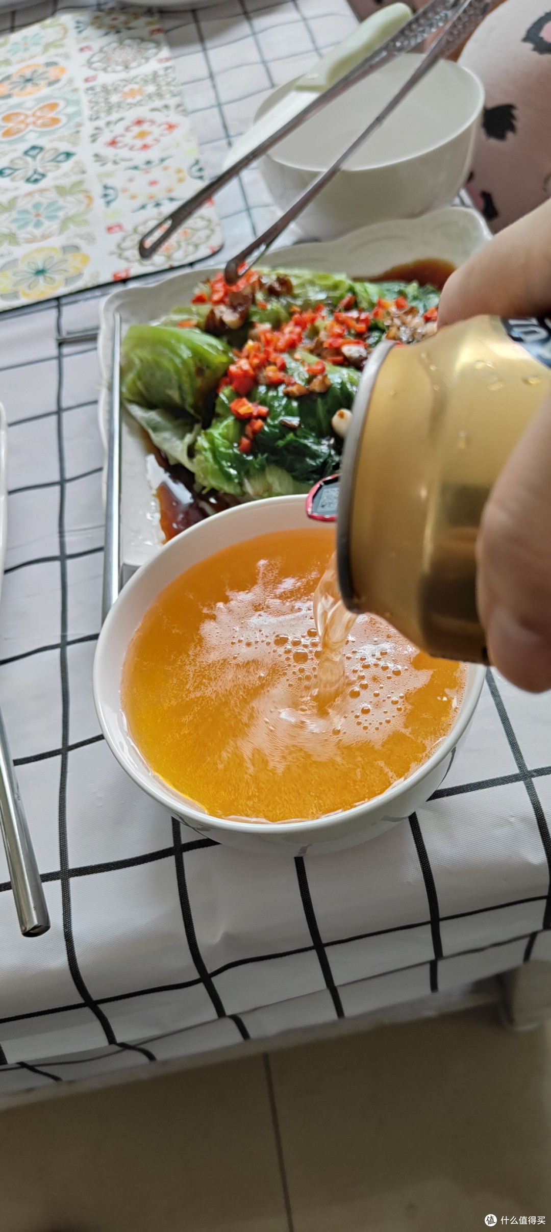 这个宝莱纳的拉格啤酒感觉怪怪的,直到看了产地,只有一个字。