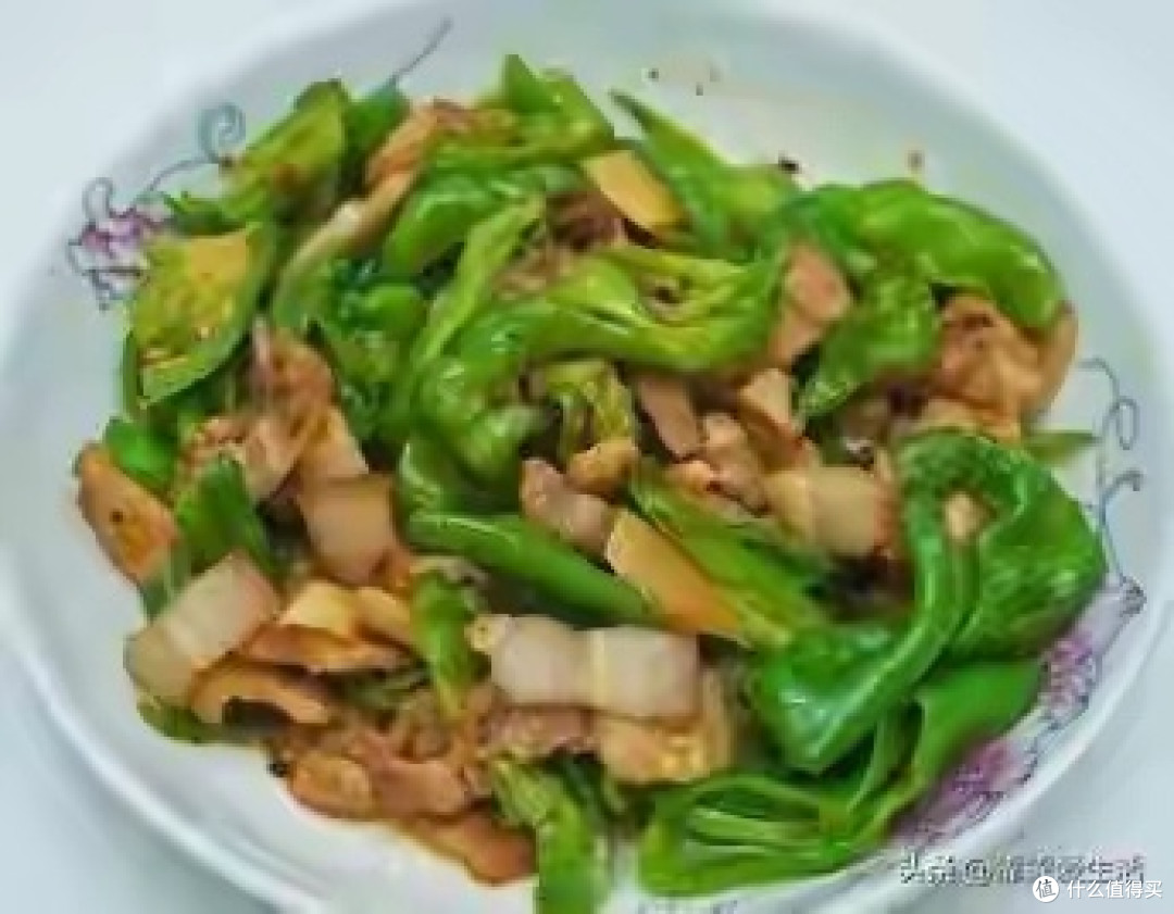 掌握腌制爆炒做好青椒炒肉