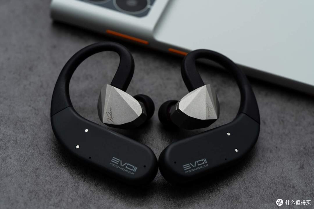 聊水月雨EVO II:「真无线耳挂」的HiFi解法