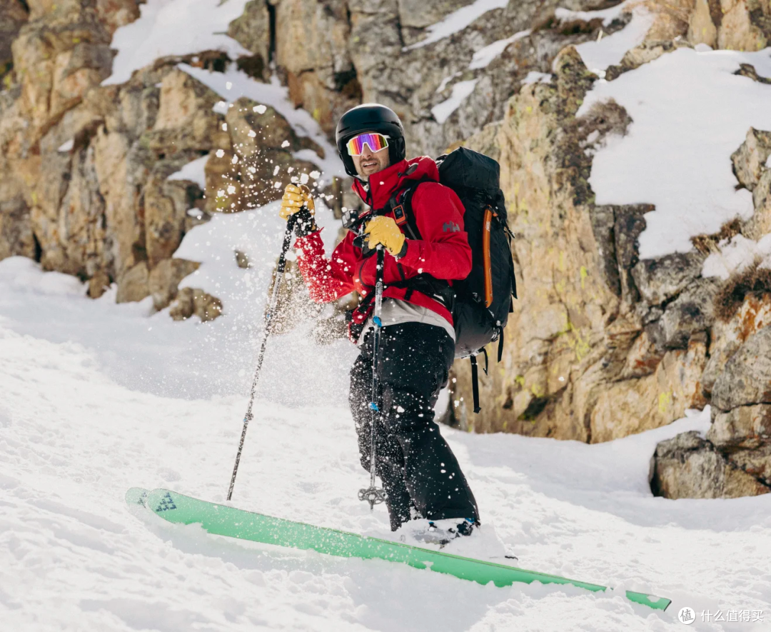 HELLY HANSEN 九界无限卖到 1925 元,顶级硬壳的"神价"背后,最值钱的不是防水是终身免维护
