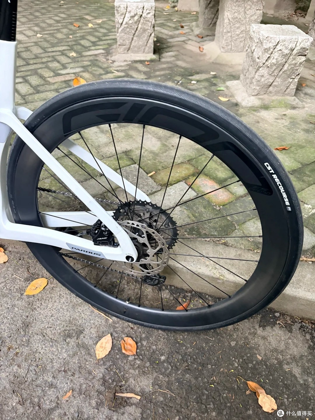 瑞豹 Spark Sport3|1200 公里长测,六千档电变公路车放心入