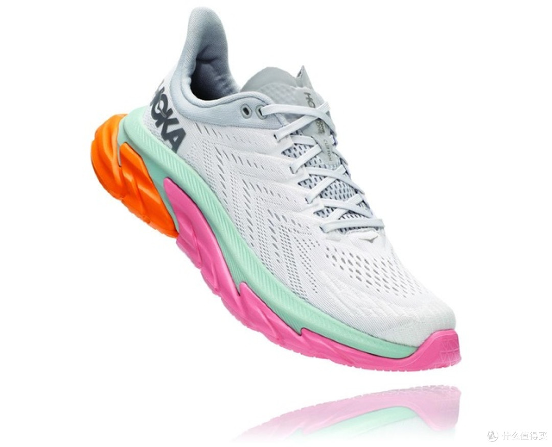 Hoka Clifton 9实测：轻软均衡的慢跑鞋