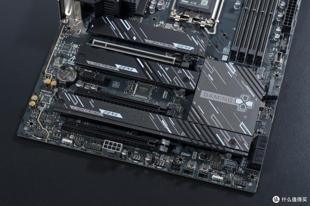 Lianli O11VISION_MSI Z890 GAMING PLUS_影驰 RTX5070TiHOFOCLAB