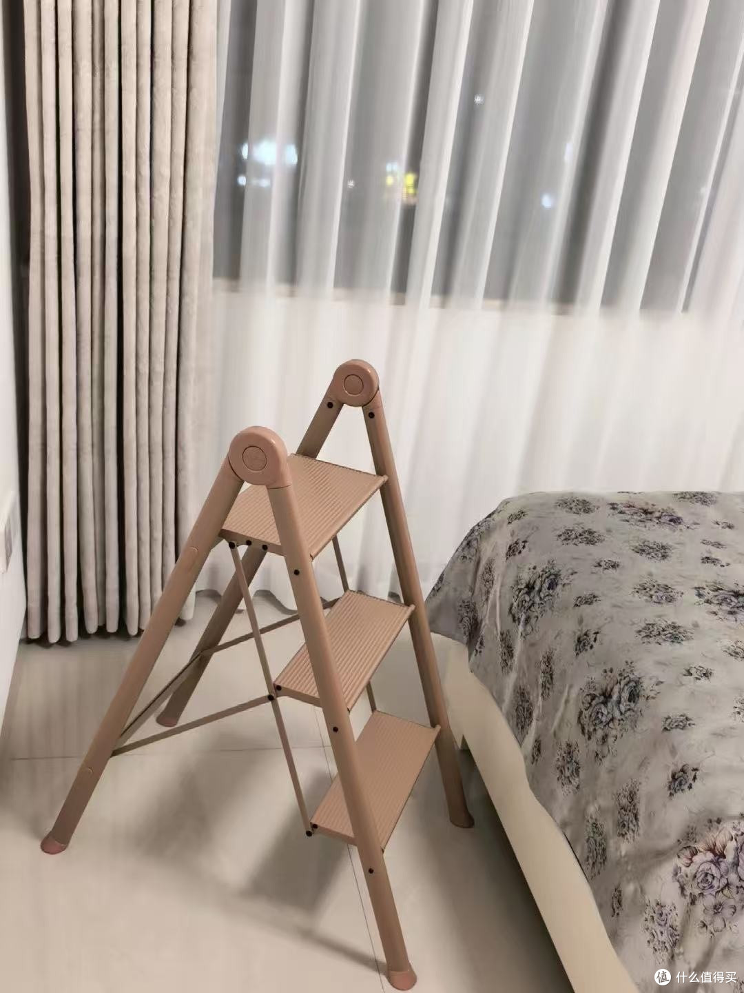日本品牌的工业设计,这架梯子放在家里像摆件