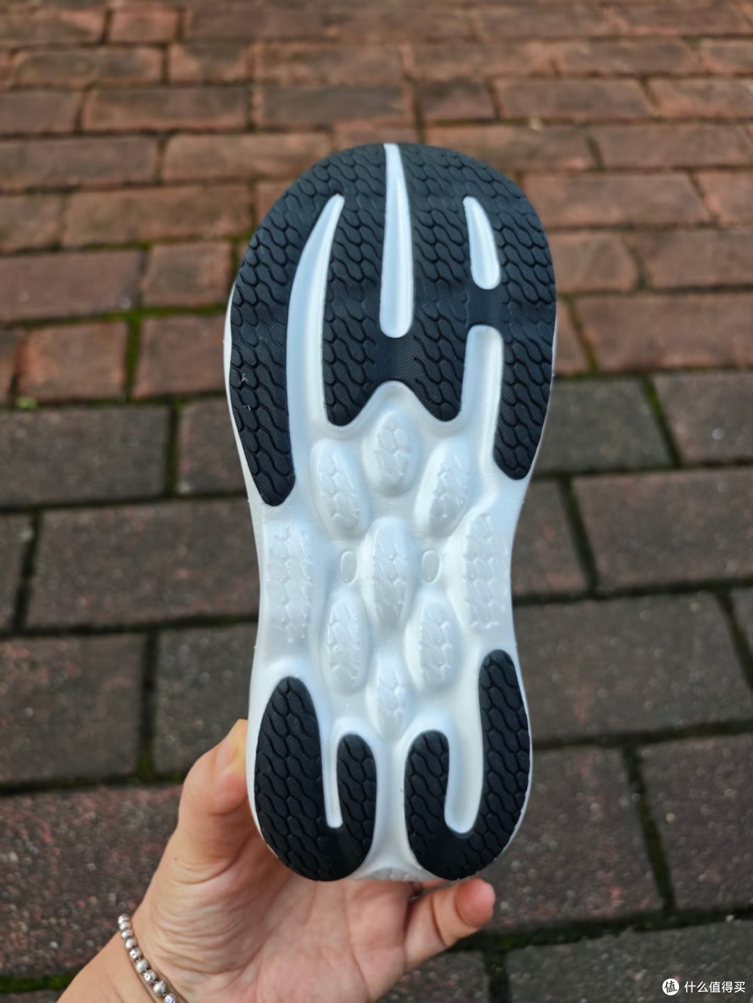 New Balance缓震训练跑鞋✨通勤脚感无敌，温柔配色潮流感拉满