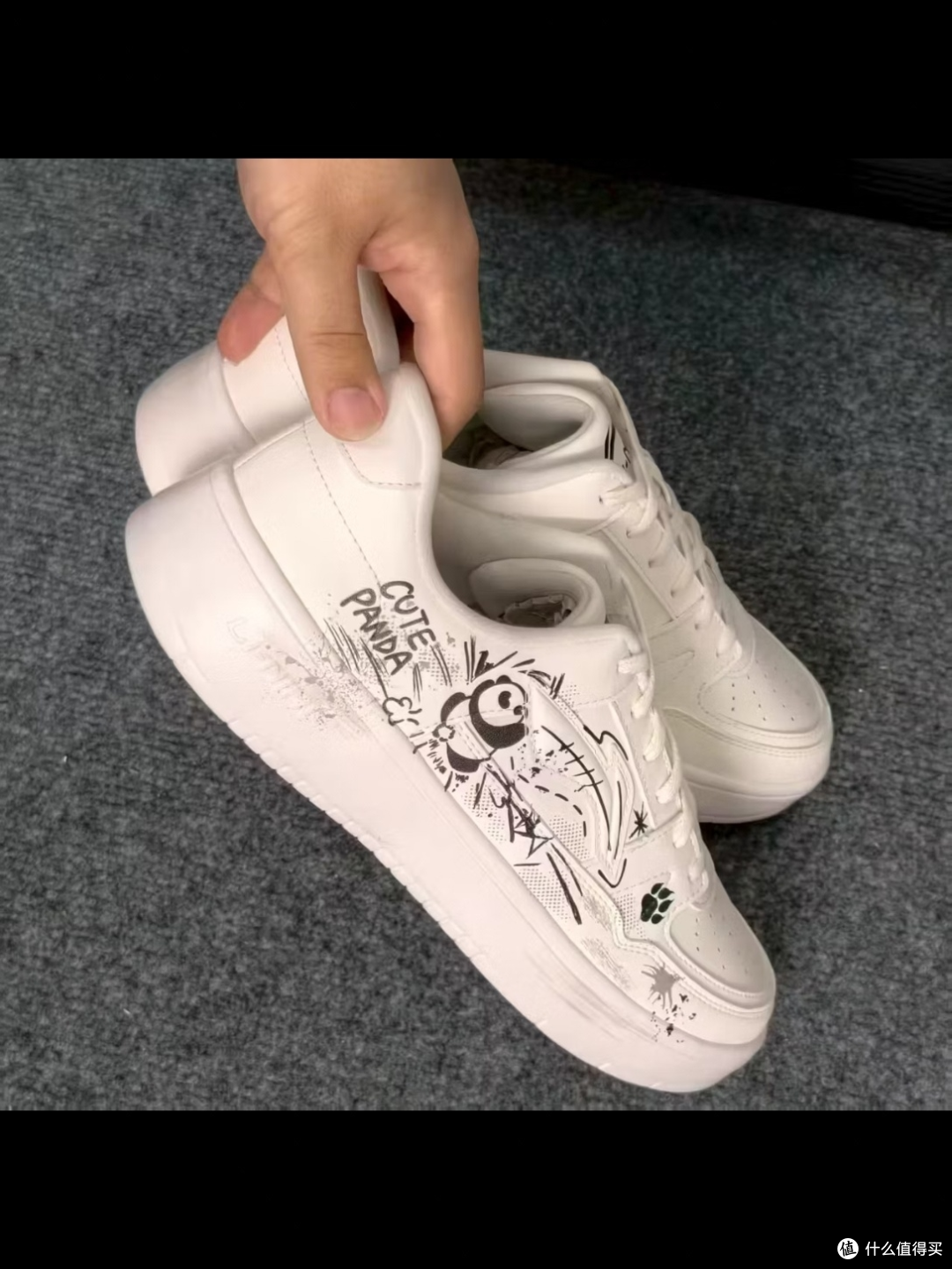 通勤刚需小白鞋|李宁熊猫板鞋,颜值舒服两不误