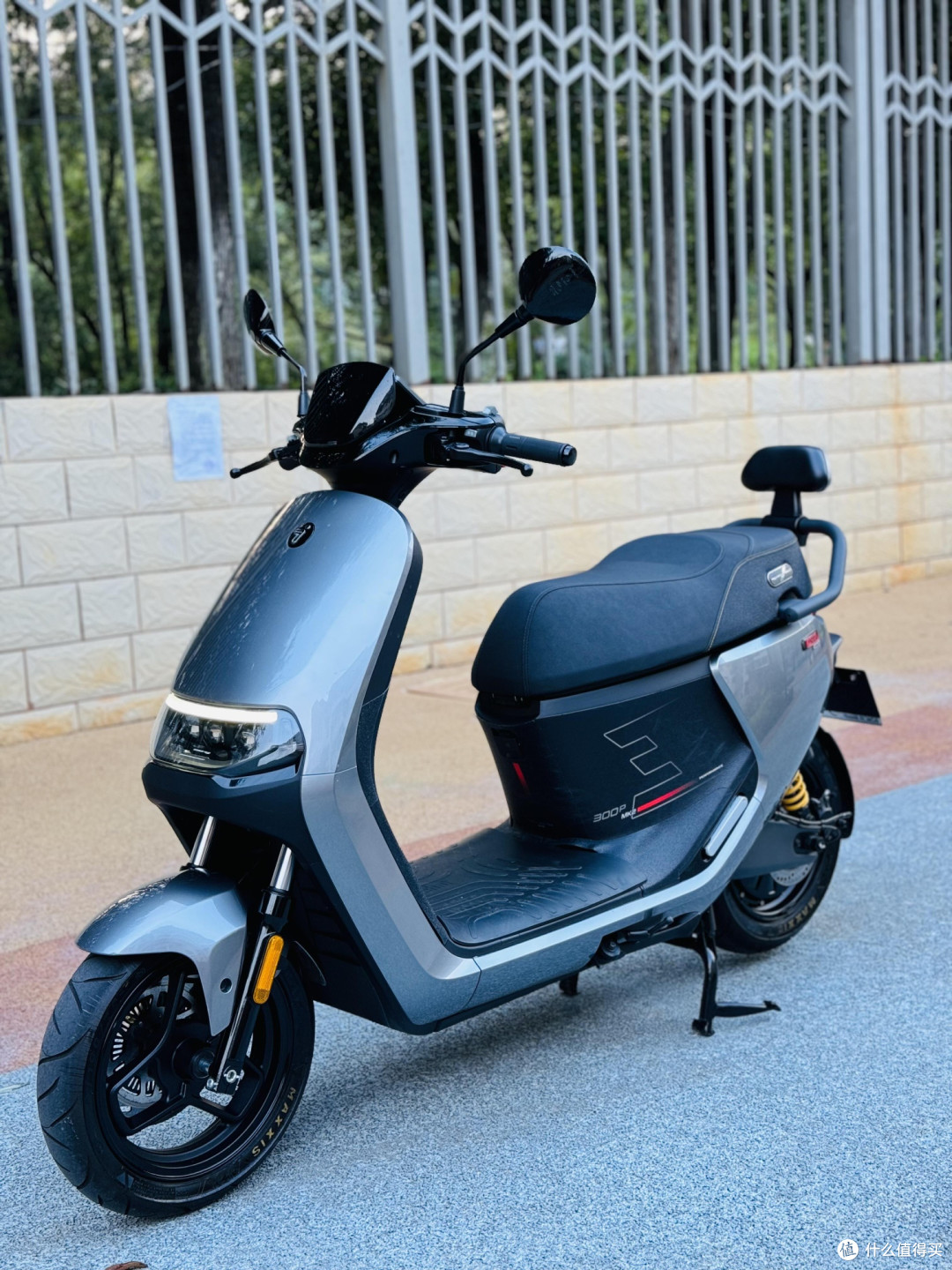九号E300通勤实录与体面出行