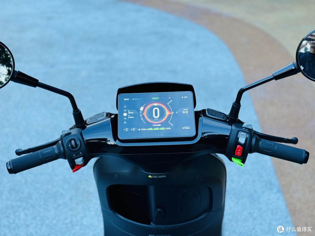 九号E300通勤实录与体面出行