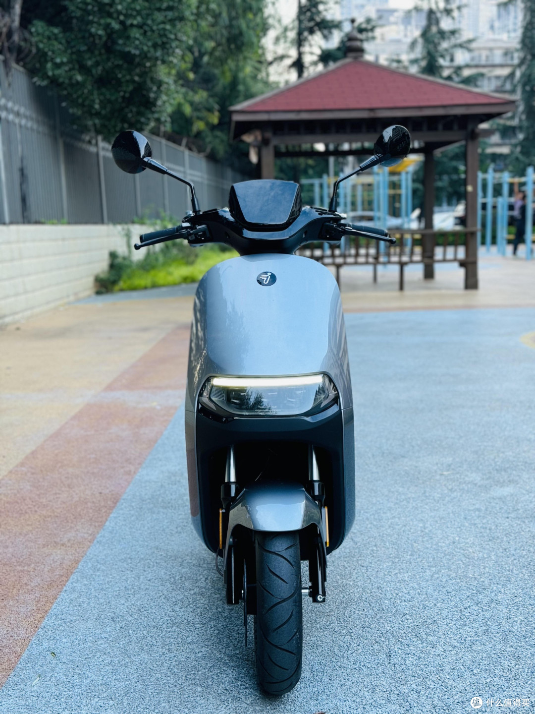 九号E300通勤实录与体面出行