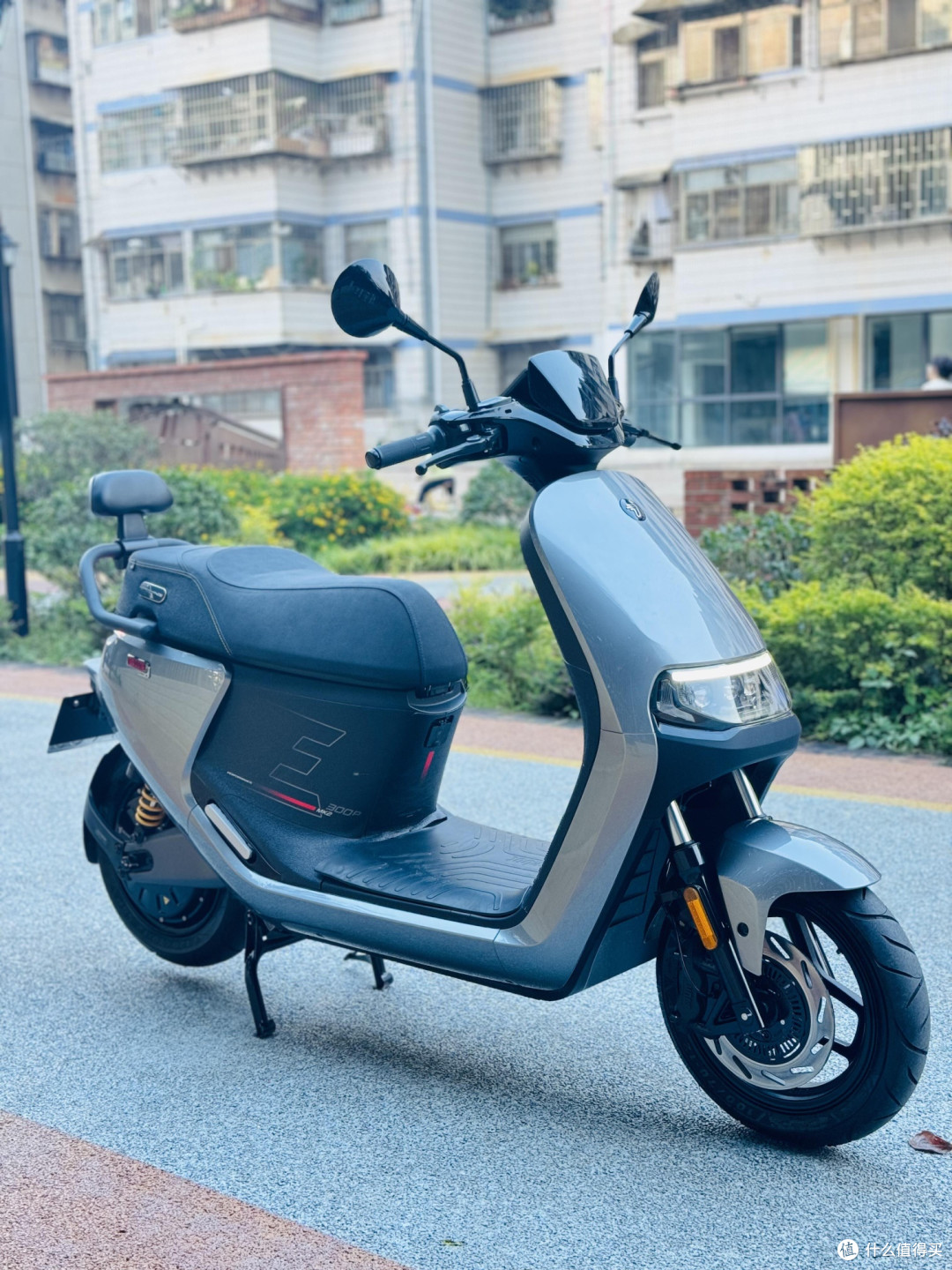 九号E300通勤实录与体面出行