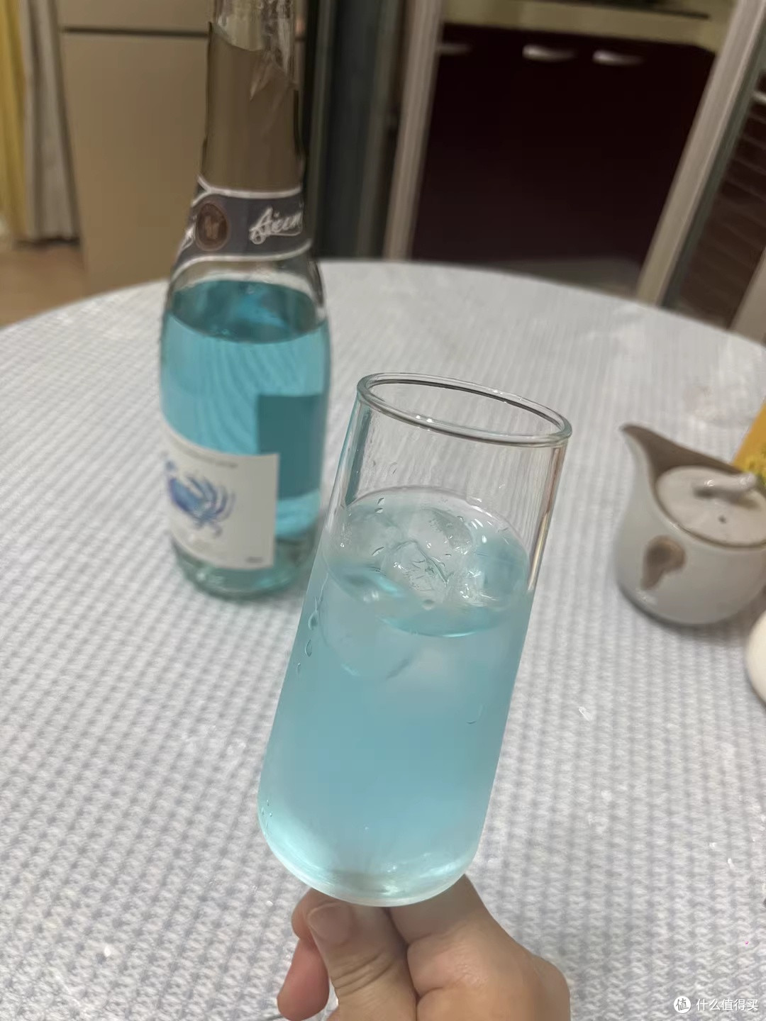 开瓶瞬间满室果香 这杯低度起泡酒把日常过成小仪式