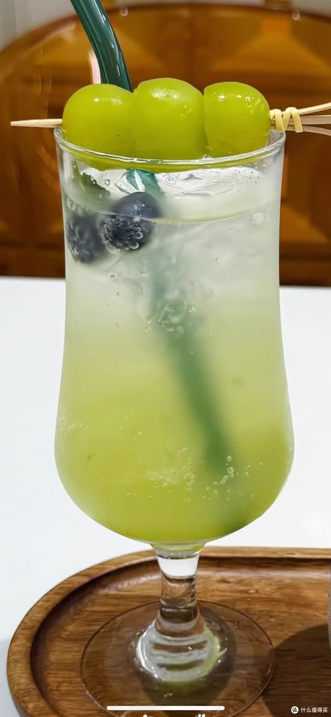 开瓶瞬间满室果香 这杯低度起泡酒把日常过成小仪式