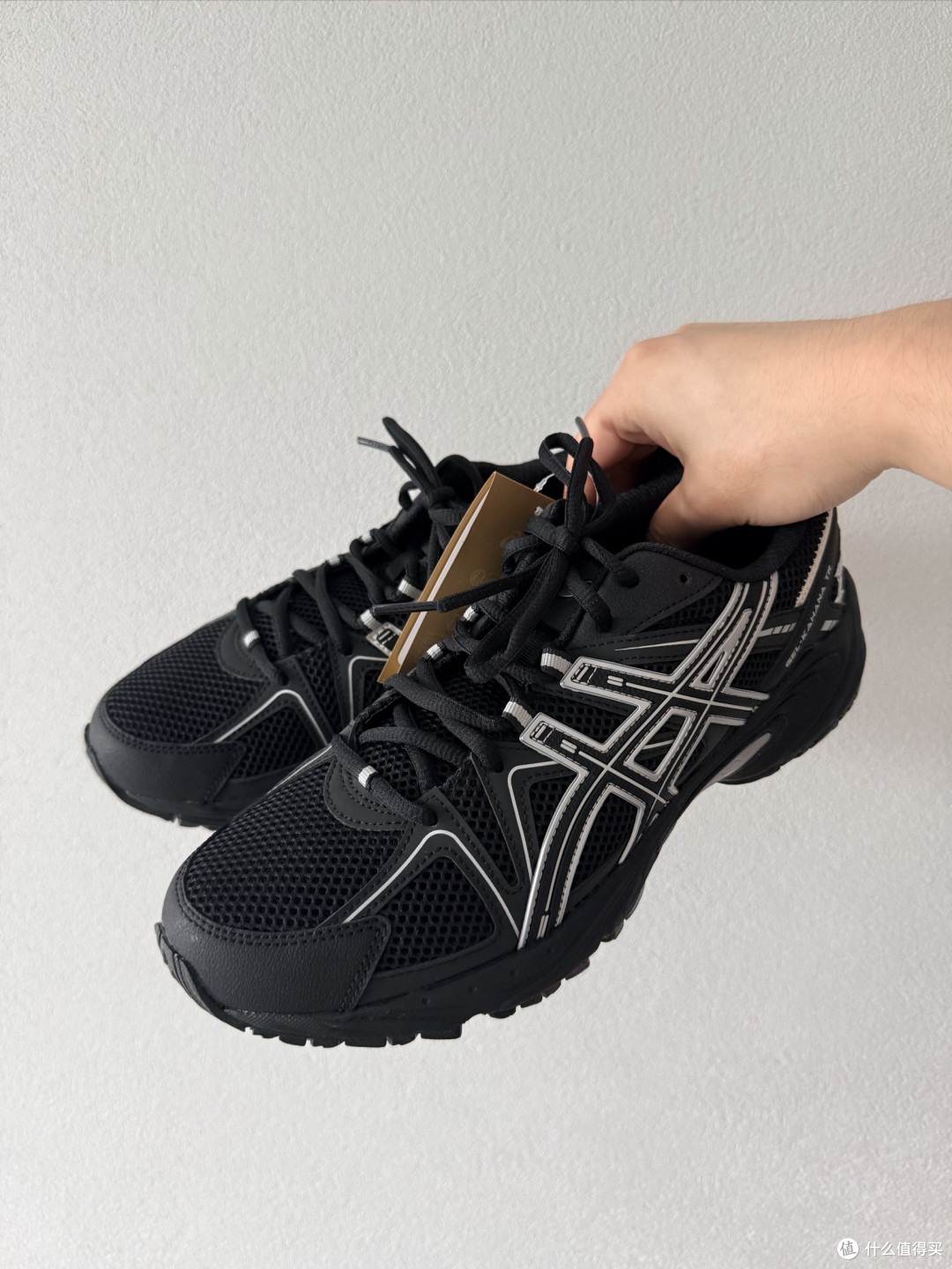不吹不黑,这双ASICS黑银跑500公里后,我实话实说🦶