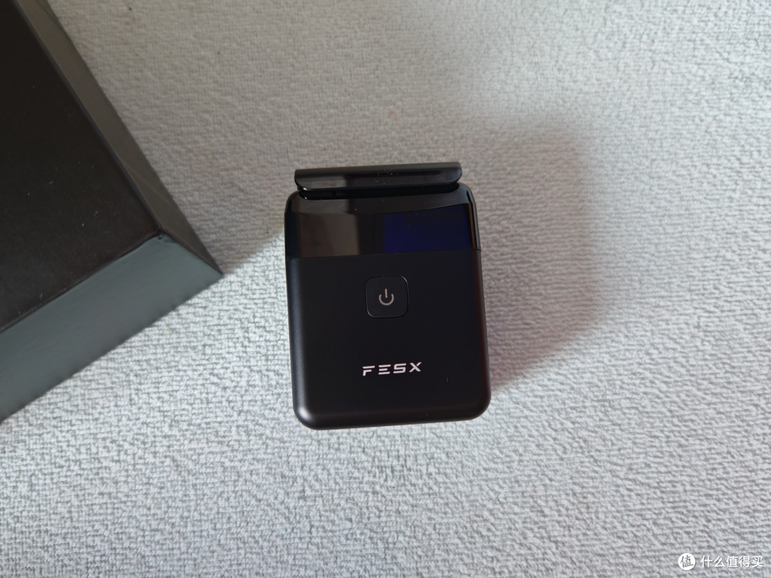 测评 FESX 剃须刀,200 元内超硬核配置,进口五刀头往复式硬核配置真的香哭