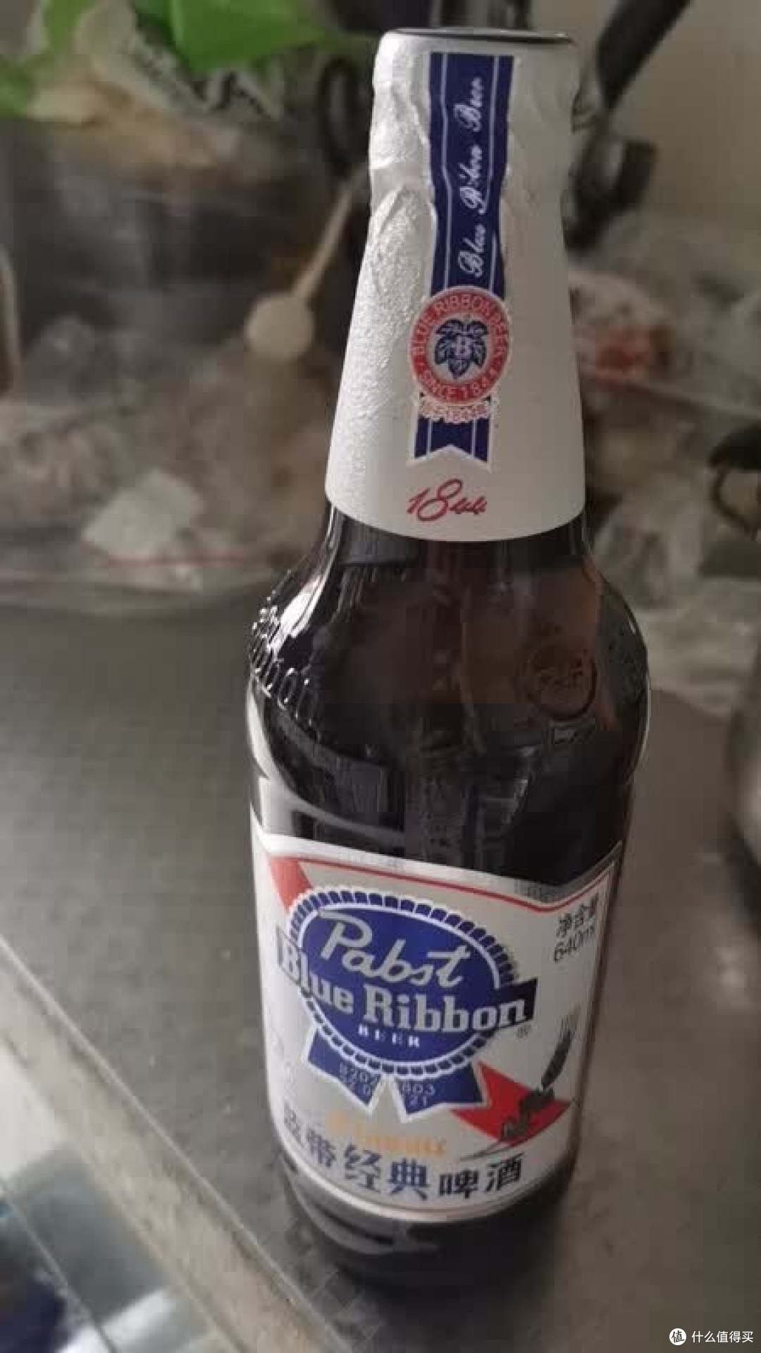 蓝带经典啤酒的居家微醺体验