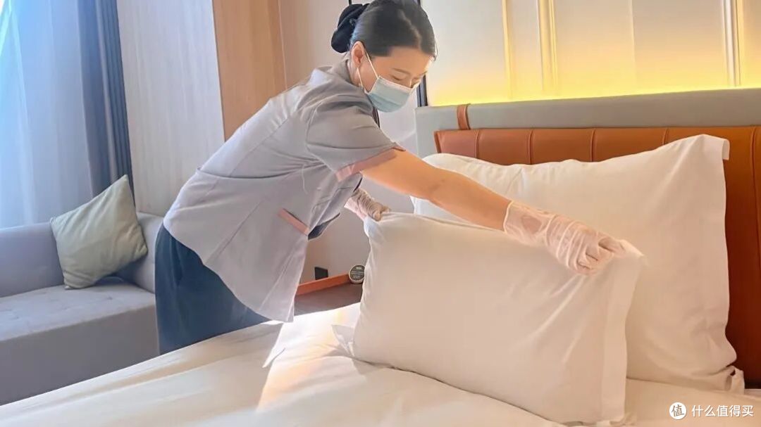电影院开始卖午休了，你愿意睡电影院还是酒店钟点房？