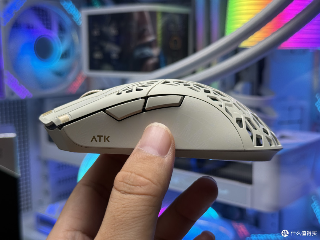 不是两千多的Finalmouse买不起，而是ATK 烈空 幻影更有性价比！
