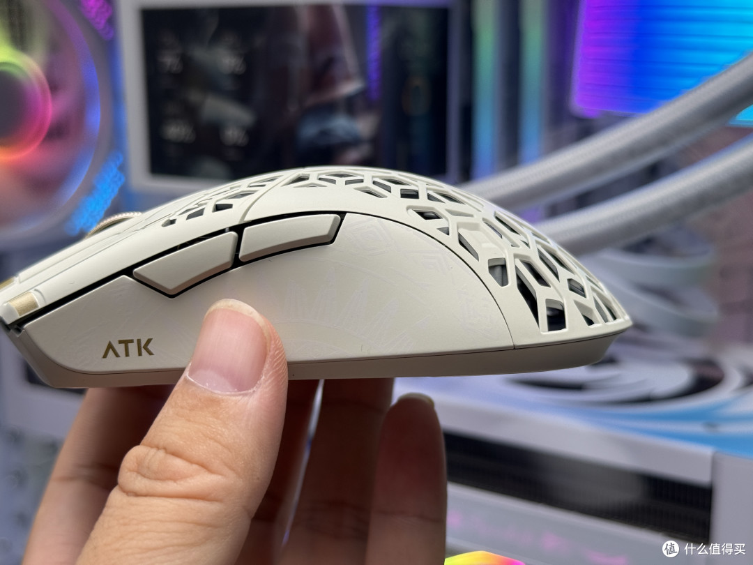不是两千多的Finalmouse买不起，而是ATK 烈空 幻影更有性价比！