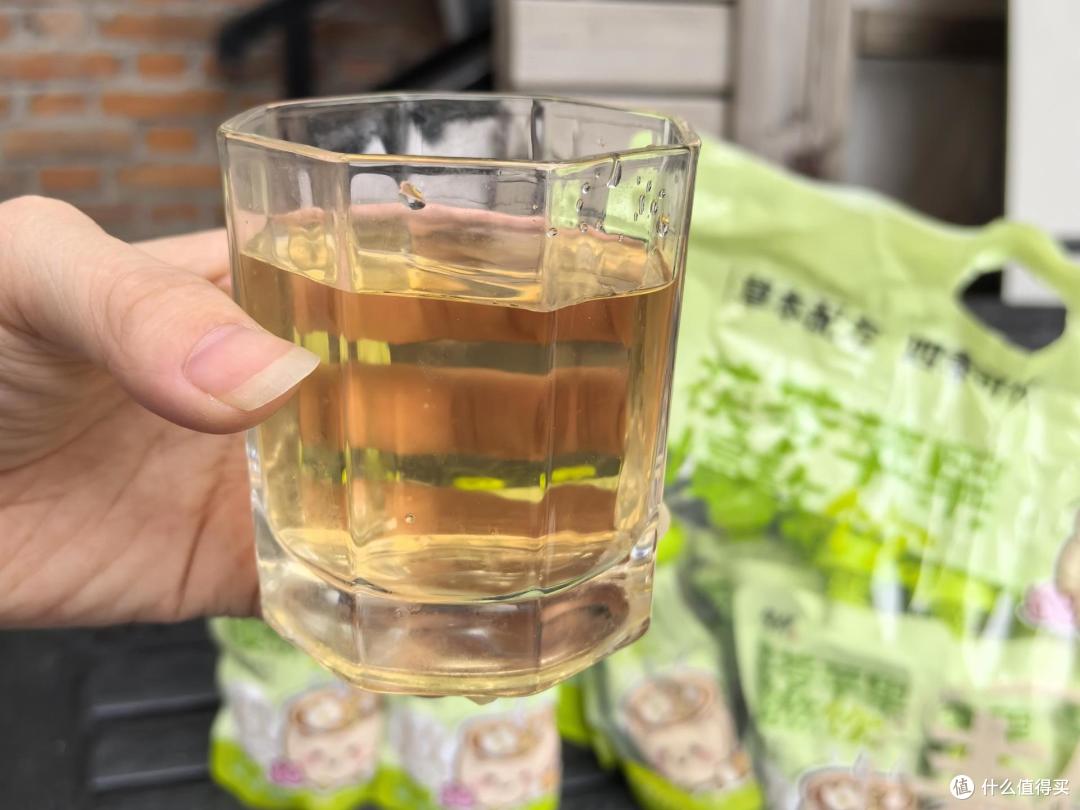 茯苓慢熬苹果饮:一口慢熬清甜,治愈日常琐碎