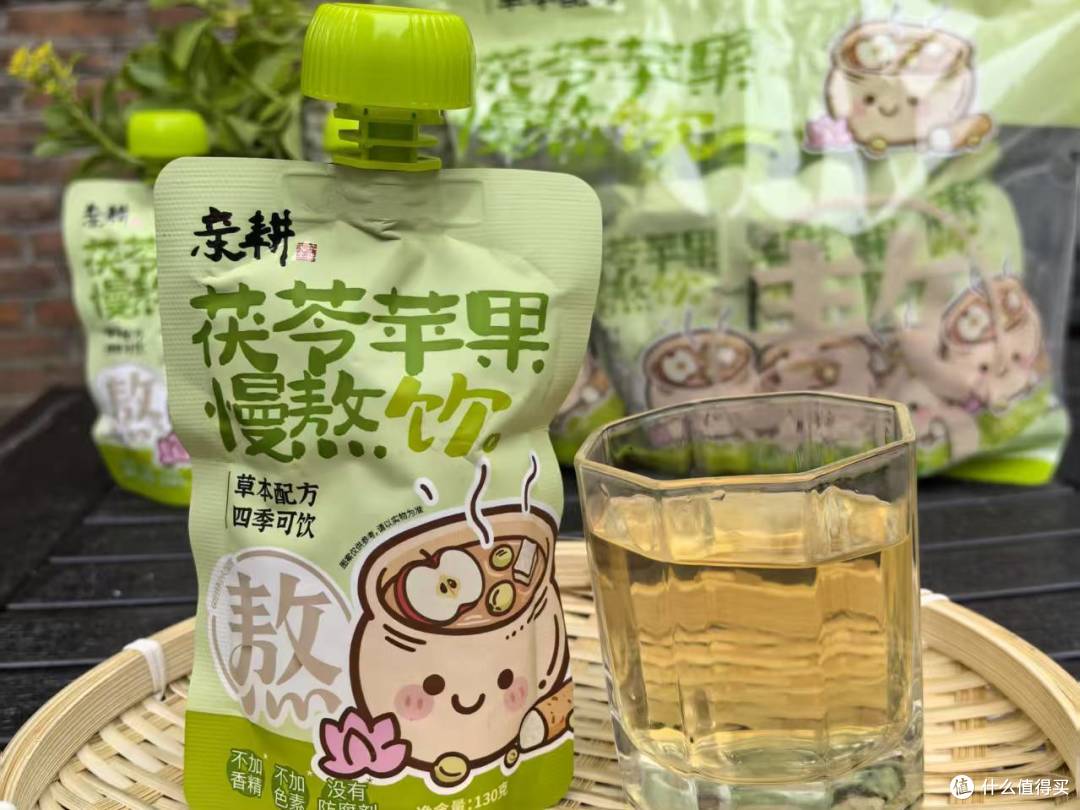 茯苓慢熬苹果饮:一口慢熬清甜,治愈日常琐碎