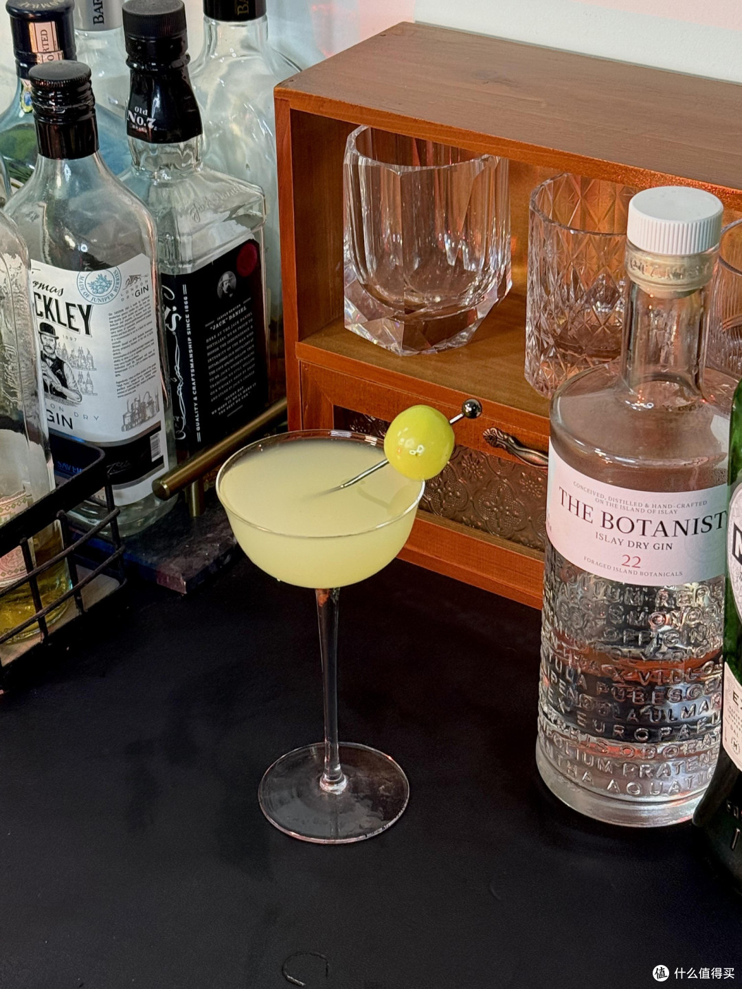 四种微醺酒适配职场疲惫状态
